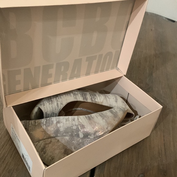 Women’s BCBGeneration high heels. - Picture 8 of 8